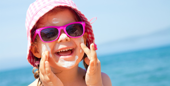 Ocho consejos para proteger a los niños alérgicos al sol