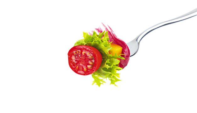 ensalada tomate lechuga tenedor dieta