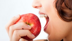 manzana-dientes-fortalecimiento