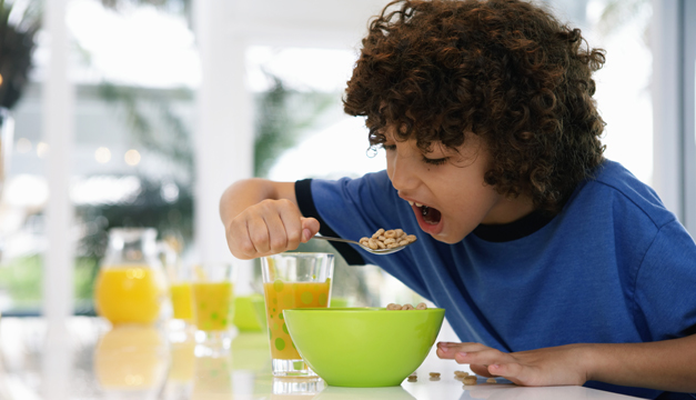 El desayuno ideal para tus hijos según su edad