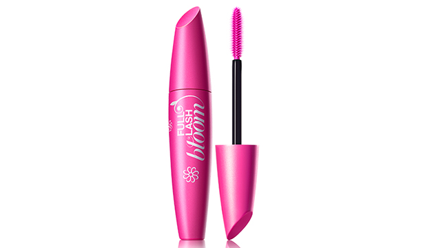 Haz florecer tu belleza con la línea Bloom de Covergirl