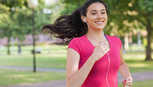 mujer corriendo ejercicio