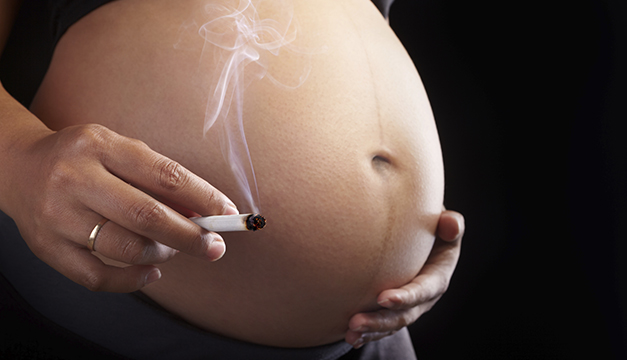 embarazo fumar cigarro