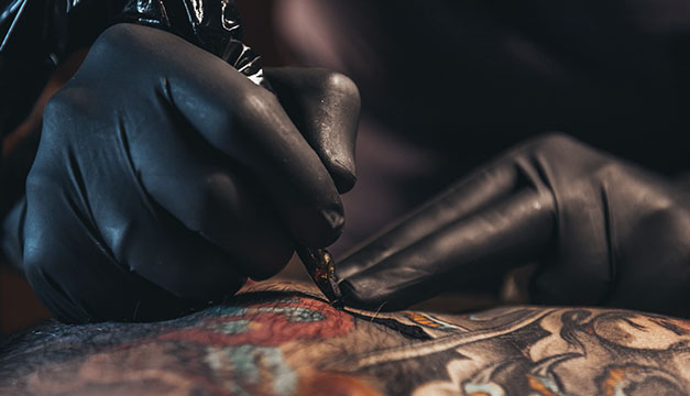 ¿Cuál es el lugar más doloroso del cuerpo para hacerse un tatuaje?